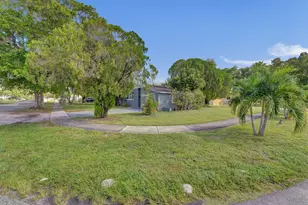 201 N 68th Way, Hollywood, FL 33024 - Photo 36