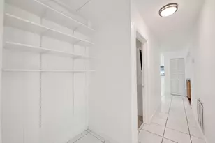 201 N 68th Way, Hollywood, FL 33024 - Photo 20