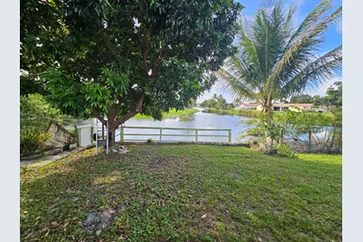 6538 NW 24th Courts #E, Margate, FL 33063 - Photo 18