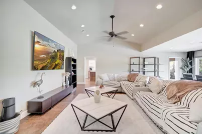 4907 Holly Drive, Tamarac, FL 33319 - Photo 6