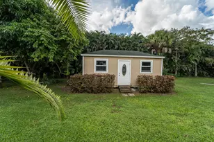 16970 W Burns Dr W, The Acreage, FL 33470 - Photo 40