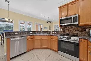 16970 W Burns Dr W, The Acreage, FL 33470 - Photo 16