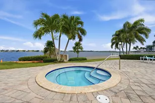 8200 Lakeshore Dr, Hypoluxo, FL 33462 - Photo 28