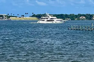 8200 Lakeshore Dr, Hypoluxo, FL 33462 - Photo 32