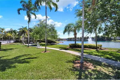 2711 NE 4 Street #101, Homestead, FL 33033 - Photo 16