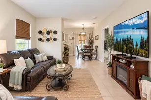 2711 NE 4th St, Homestead, FL 33033 - Photo 1