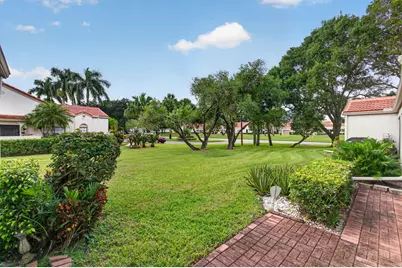 5887 Parkwalk Circle W, Boynton Beach, FL 33472 - Photo 28