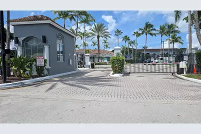 150 NW 96th Avenue #9-101, Pembroke Pines, FL 33024 - Photo 28