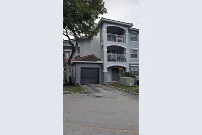 150 NW 96th Avenue #9-101, Pembroke Pines, FL 33024 - Photo 2