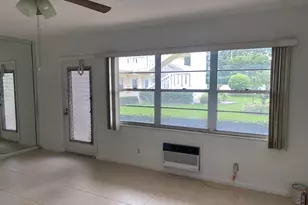 135 Dorset D, Boca Raton, FL 33434 - Photo 2