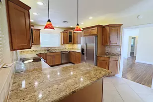 222 SE 2nd Terrace, Dania Beach, FL 33004 - Photo 10