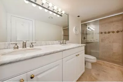 875 E Camino Real, Boca Raton, FL 33432 - Photo 14