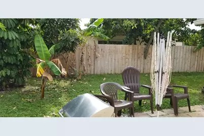 2448 NE 13th Avenue, Pompano Beach, FL 33064 - Photo 14