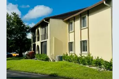 101 Lake Pine Circle #D-2, Greenacres, FL 33463 - Photo 4