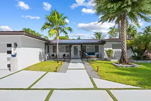 2041 NE 52nd St, Fort Lauderdale, FL 33308 - Photo 2