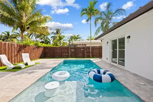 2041 NE 52nd St, Fort Lauderdale, FL 33308 - Photo 4