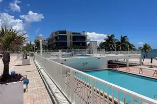 2201 S Ocean Dr, Hollywood, FL 33019 - Photo 16