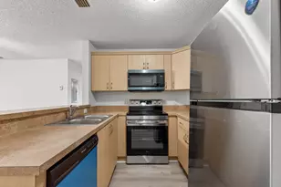 9425 NW 49th Ct, Sunrise, FL 33351 - Photo 10