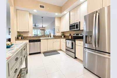 23 Harbour Isle Drive W #203, Fort Pierce, FL 34949 - Photo 4