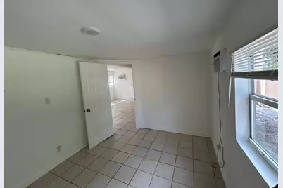 4547 SE Binnacle Way #Unit 5, Stuart, FL 34997 - Photo 4
