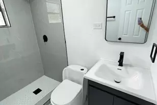 1517 NW 19th Ave, Fort Lauderdale, FL 33311 - Photo 34
