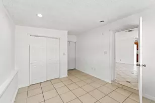 1810 NE 42nd St, Pompano Beach, FL 33064 - Photo 18