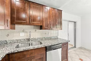 1810 NE 42nd St, Pompano Beach, FL 33064 - Photo 12