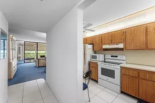 4700 Lucerne Lakes Blvd W, Lake Worth, FL 33467 - Photo 4