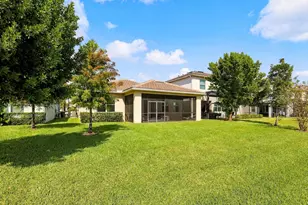 16159 Melogold Dr, The Acreage, FL 33470 - Photo 38