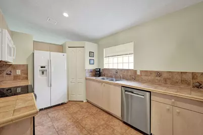 226 SW 206th Avenue, Pembroke Pines, FL 33029 - Photo 22