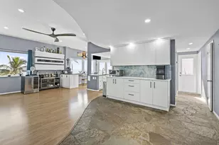 2203 N Surf Rd, Hollywood, FL 33019 - Photo 38