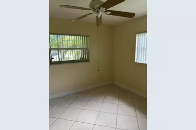 4331 NW 20th Avenue NW #B, Oakland Park, FL 33309 - Photo 6