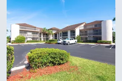3200 Twin Lakes Terrace #202, Fort Pierce, FL 34951 - Photo 2