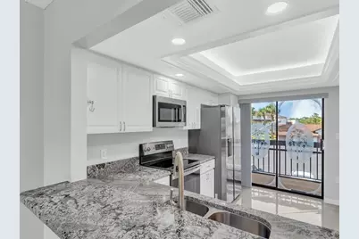 3200 Twin Lakes Terrace #202, Fort Pierce, FL 34951 - Photo 12