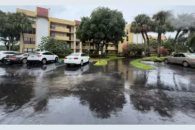 23345 Carolwood Lane #405, Boca Raton, FL 33428 - Photo 2
