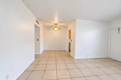 240 Croton Avenue #109, Lantana, FL 33462 - Photo 8