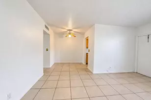 240 Croton Ave, Lantana, FL 33462 - Photo 8