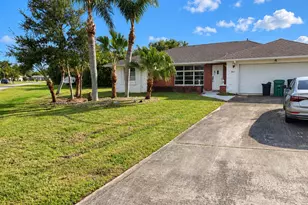 411 SE Sunnydale Ln, Port Saint Lucie, FL 34983 - Photo 1