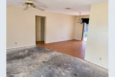 411 SE Sunnydale Lane, Port Saint Lucie, FL 34983 - Photo 8