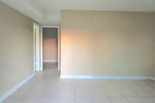 1711 Lauderdale Manor Dr, Fort Lauderdale, FL 33311 - Photo 2