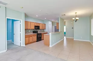2551 Creekside Dr, Fort Pierce, FL 34981 - Photo 8
