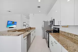 131 S E 7th Way, Pompano Beach, FL 33060 - Photo 28