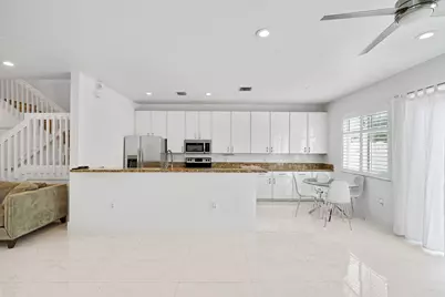 131 SE 7th Way #131, Pompano Beach, FL 33060 - Photo 4