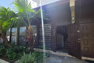 2421 N 40th Ave, Hollywood, FL 33021 - Photo 2