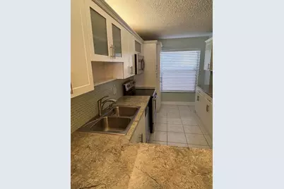 1424 NW 97th Terrace #280, Pembroke Pines, FL 33024 - Photo 4