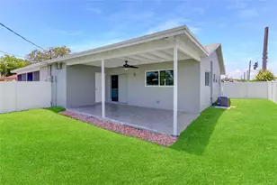 2822 N Dixie Hwy, Boca Raton, FL 33431 - Photo 2
