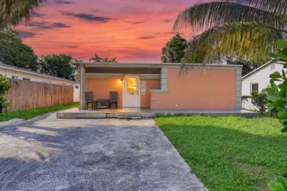 1336 Longwood Street, West Palm Beach, FL 33401 - Photo 2