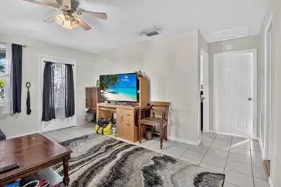1340 Longwood Street, West Palm Beach, FL 33401 - Photo 12