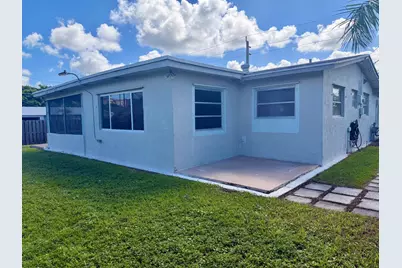 8361 NW 27th Place, Sunrise, FL 33322 - Photo 32