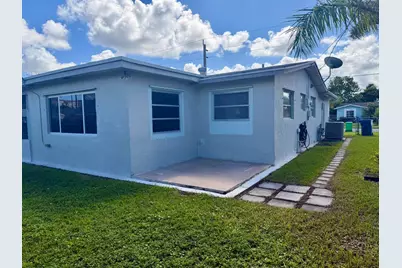 8361 NW 27th Place, Sunrise, FL 33322 - Photo 30